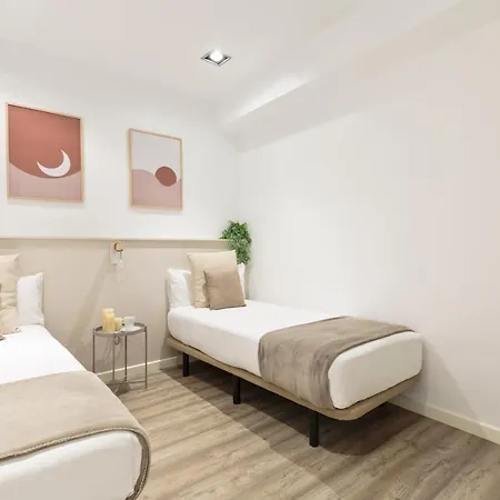 Keyfamily Chic Studio Апартаменты *